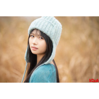 日向坂46上村ひなの、ニット帽×手袋姿で儚げな表情 グループでの7年間振り返る【モデルプレス独占カットあり】