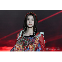 生見愛瑠、トップバッターで「TGCあいち・なごや2026」開幕 カラフルドレスで地元凱旋ランウェイ