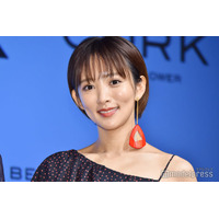 2児の母・夏菜、美肌輝くノースリーブ姿に視線集中「肩のラインが綺麗」「おしゃれ上級者」