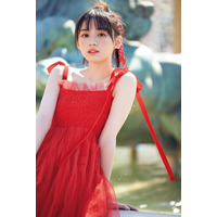 乃木坂46川崎桜、透明感溢れるドレス姿に釘づけ 1st写真集先行カット第8弾解禁【エチュード】