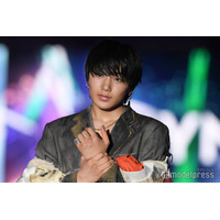 “激変ぶり”話題・寺田心、ベンチプレスは「大体115kg」鍛え上げられた二の腕披露に驚きの声「急成長しててびっくり」「筋肉すごすぎる」