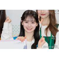 AKB48新センター伊藤百花、“急成長”に先輩メンバー驚き「正規メンバーになって数ヶ月しか経ってない」魅力も語る