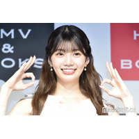 元日向坂46メンバー、ミニスカ＆ニーハイで美脚披露「体の半分以上が脚」「スタイル良すぎ」と反響