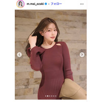 「バチェラー5」参加美女、ミニスカ×透けタイツから美脚スラリ「大人っぽくてドキッとした」「スタイル抜群」の声