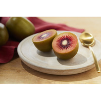 医師・石原新菜先生も「美肌・花粉症・老化ケア」で太鼓判！希少な赤いキウイが今年はスーパーで「手に入りやすくなった」理由とは