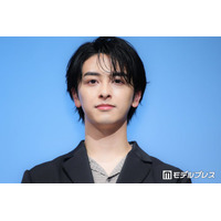 新原泰佑、友人女優との共演に驚き「速攻で連絡して」大手町の街中撮影も回顧【○○なふたり】