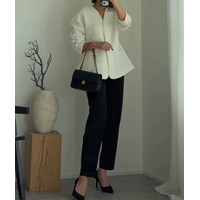 H&Mのジャケットが主役の大人のセレモニースタイル。ペプラムシルエットでお腹周りもきちんとカバー【40代の毎日コーデ】