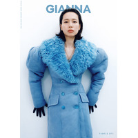 戸田恵梨香「GIANNA」表紙登場 春の訪れ体現