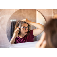 白髪ケアって「年齢に合わせて見直し」が必要なの!?  いつのまにかアイテムも進化してた…！上手な取り入れ方は？【毛髪診断士・伊熊奈美さんが解説】   　