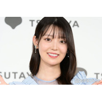 元乃木坂46メンバー、ベアトップドレスから美肩輝く「華奢」「お人形さんみたいで綺麗」の声