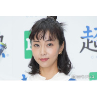 木南晴夏、美背中際立つウエディングドレス姿「今夜、秘密のキッチンで」オフショットに反響「スレンダー」「大人の魅力」の声