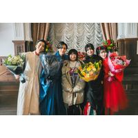 キンプリ永瀬廉＆吉川愛、“舞踏会ダンスシーン”で揃ってクランクアップ “チーム鬼花”笑顔の完走【鬼の花嫁】