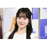 本田紗来、セットアップショーパンの“大学コーデ”披露「レベチスタイル」「同じ学校通いたい」の声