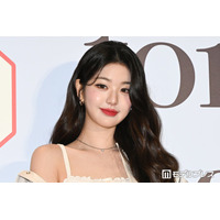 IVEウォニョン、胸元シースルーの黒ドレス姿「レベチのスタイル」「お人形さんみたい」と熱視線