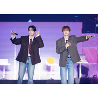 SEVENTEEN・DK＆SEUNGKWAN、IU・EXO・優里・back number…名曲圧巻カバー 2人がカップル役・MINGYUも出演のMVパロディに歓声沸く