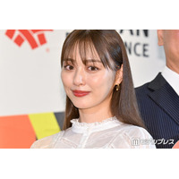 内田理央、美ボディ眩しいハワイでの水着ショット公開「透明感レベチ」「さすがのスタイル」の声