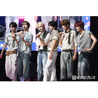 TWS、ファンが「本物の宝物」客席に接近 ジフンは「トッケビ」名シーン再現【KCON JAPAN 2026】
