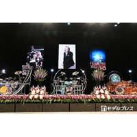 LUNA SEAドラマー真矢さん「お別れの会」に約1000人参列 祭壇には3つのドラム並ぶ