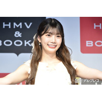 元日向坂46メンバー、ショーパン×シースルーハイソックスから美脚披露「スタイル良い」「脚長すぎる」の声