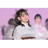 美人アーティスト「10年ぶり」“平成前髪”にイメチェン「お人形さんみたい」「天才的に可愛い」と反響