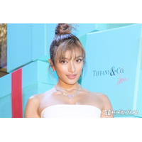 ローラ、美ボディ全開のビキニ姿 “プチ夏休み”満喫ショットに「健康的なスタイルに憧れ」「手脚が長すぎる」と反響