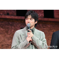 山田裕貴、1人だけ“衣装違い”？共演者からツッコまれ慌てふためく【キングダム 魂の決戦】