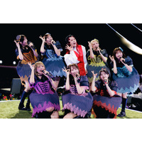 ミセス藤澤涼架『CEREMONY』でFRUITS ZIPPERのステージに降臨 キレのあるダンスで存在感放つ【11日公演ライブレポ】