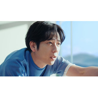 二宮和也「体に関する新事実」明らかに 新CMのヨガポーズで安定した体幹力披露
