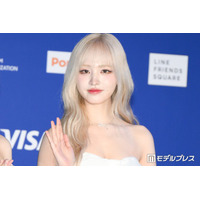 IVEリズ、美肩輝くベアトップドレス姿に絶賛の声「リアルプリンセス」「鎖骨くっきりで綺麗」