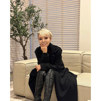 研ナオコ、兄夫婦と誕生日祝福 乾杯ショットに反響「ずっと仲良しで素敵」「おしゃれ」
