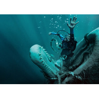 クジラの体内から脱出しろ！絶体絶命のサバイバルスリラー『クジラに落ちた男』ポスター＆場面写真