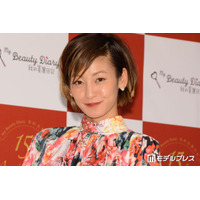 西山茉希、手作り桃サラダ披露「絶対美味しいやつ」「おしゃれ」と絶賛の声