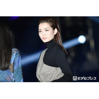 スピードワゴン井戸田潤の美人妻「ベビーとデート」次男顔出し親子ショット公開「ママにもパパにも似てて愛らしい」「大きくなりましたね」と反響