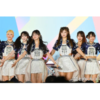 ≠ME、雨の「TIF」で圧巻パフォーマンス デビューの地でファンと一体感見せる【TIF2026】
