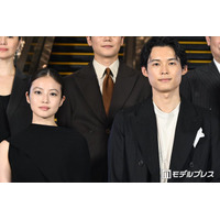 SixTONES松村北斗・今田美桜、東野圭吾さんを追悼「自分にとってすごく救いだった」想い受け継ぐ【白鳥とコウモリ】