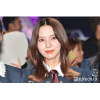元櫻坂46小林由依、美脚際立つショーパンルームウェア姿＆寝そべりショットにファン悶絶「彼女感半端ない」「天使の可愛さ」