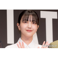久保史緒里、撮影前の姿勢称賛される「お願いしてよかったと確信した瞬間」【世界は美しいと誰かが言った】