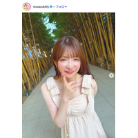 大食い女王・もえのあずき「ぴんくこーで」膝上ミニワンピからスラリ美脚「スタイル良くて脚が綺麗」「お人形さんみたい」
