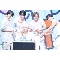 TOMORROW X TOGETHER、来日プレミアムライブ開催 HUENINGKAIはサプライズ誕生日祝福に驚き