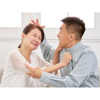 不倫した側から離婚請求できる？浮気されたのに離婚できない？裁判所で理由として認められる「意外なルール」