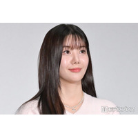 IZ*ONE出身クォン・ウンビ、水着姿で美ボディ披露「脚の長さに驚く」「スタイル神」と反響