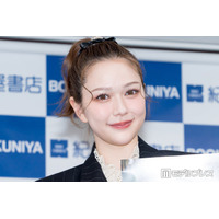 村重杏奈、幼少期プリントされたシール公開「舌ペロ可愛すぎる」「天使がいっぱい」と反響