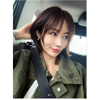 宮崎麗果「ともかくオーバーサイズで買うことがコツ」息子とのお揃いコーデ公開「素敵な親子」「センス良すぎる」の声