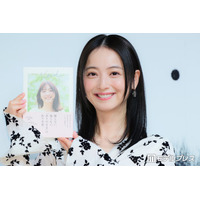 佐々木希“NGなし”ありのまま語ったフォトエッセイに手応え 芸能生活20周年は「奇跡だなと思います」【Natural】