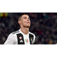 ロナウド、ユーヴェ同僚から「仰天のＸマスプレゼント」を貰う