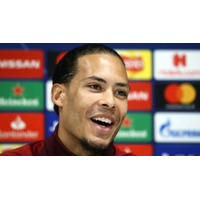 ファン・ダイクは心もイケメン！「年間MVPはシティ選手にした」 と告白