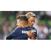 本田、絶妙FKでアシスト！メルボルン・ヴィクトリー、Aリーグ準決勝進出(動画あり)