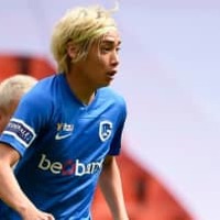 ヘンク伊東純也、パスを極める！？「天才フリック」がこれ