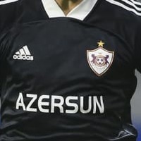 adidas、カラバフとの契約解除　アルメニア人殺戮のSNS投稿で