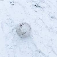 ウォーリーをさがせか！「真っ白ユニフォーム」で雪の試合を戦うとこうなる